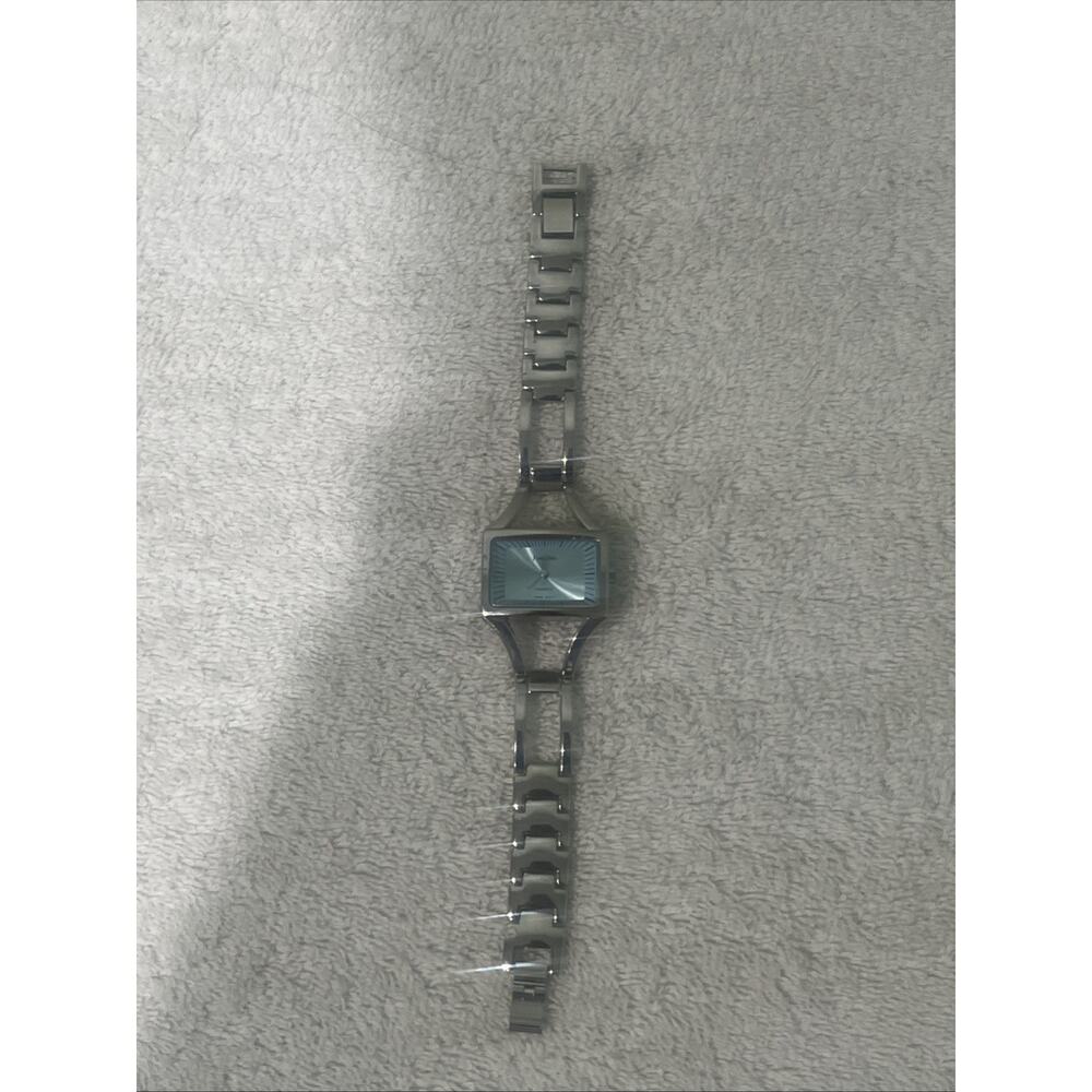 Vintage Fusion Ladies Stainless Steel. Silver Tone Watch .working .8.5inch